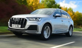 Audi Q7 - front tracking